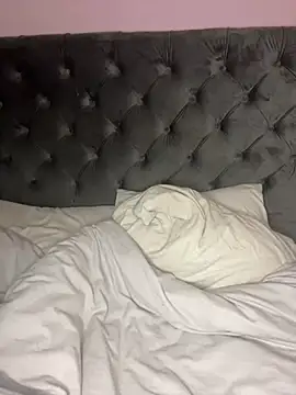 Snapshot of chelsiekink3 chatting on 02/13/25, 09:30 chelsiekink3 online show from 02/13/25, 09:30