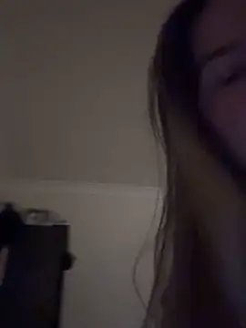 Snapshot of chelsiekink3 chatting on 11/14/25, 03:38 chelsiekink3 online show from 11/14/25, 03:38