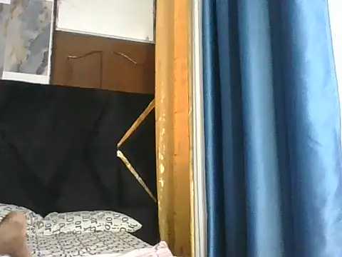 Snapshot of vannessa chatting on 07/07/26, 07:23 vannessa online show from 07/07/26, 07:23