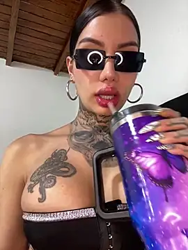 Zaratattoox online show from 03/22/26, 10:46