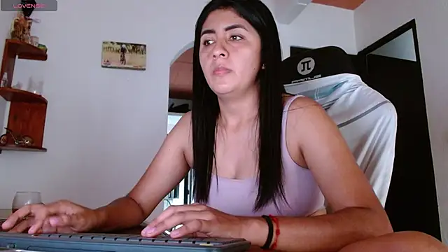 Snapshot of danna_peterson1 chatting on 03/11/25, 07:58 danna peterson1 online show from 03/11/25, 07:58