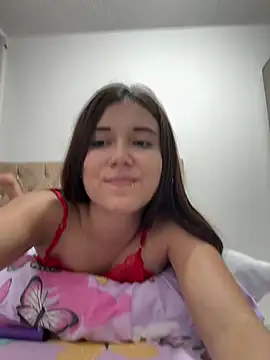 Snapshot of mia_cooper_24 chatting on 02/28/25, 03:48 mia cooper 24 online show from 02/28/25, 03:48