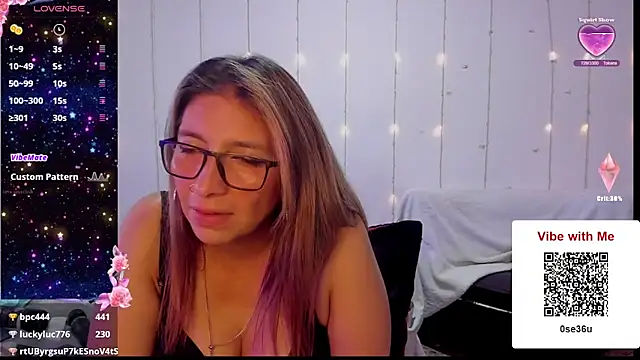 Snapshot of MichelleManson chatting on 01/19/25, 08:07 MichelleManson online show from 01/19/25, 08:07