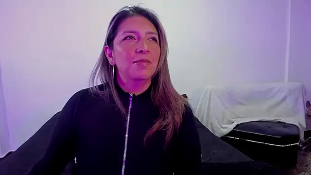 Snapshot of MichelleManson chatting on 09/26/25, 11:03 MichelleManson online show from 09/26/25, 11:03