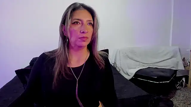 Snapshot of MichelleManson chatting on 09/30/25, 09:58 MichelleManson online show from 09/30/25, 09:58