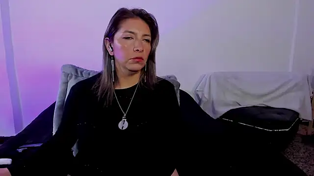 Snapshot of MichelleManson chatting on 11/28/25, 10:07 MichelleManson online show from 11/28/25, 10:07