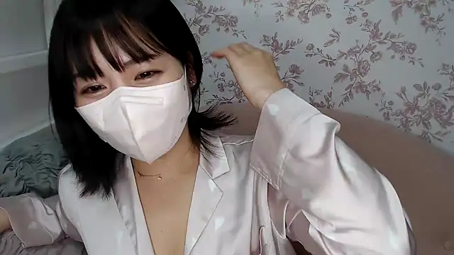 mei hosina online show from 12/28/24, 04:20