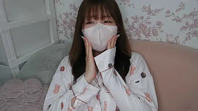 mei hosina online show from 03/26/26, 03:50