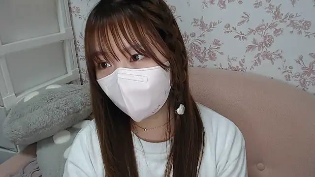 Snapshot of mei_hosina chatting on 05/22/26, 03:50 mei hosina online show from 05/22/26, 03:50