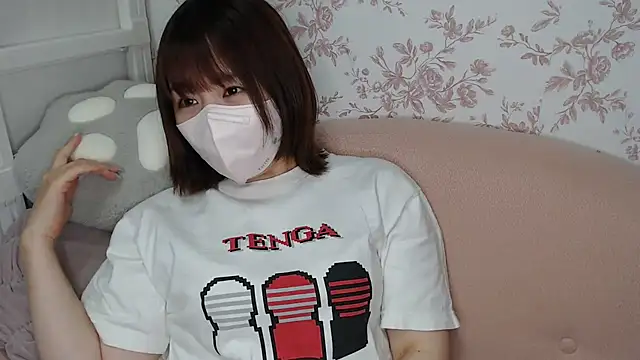 mei hosina online show from 06/24/26, 03:55