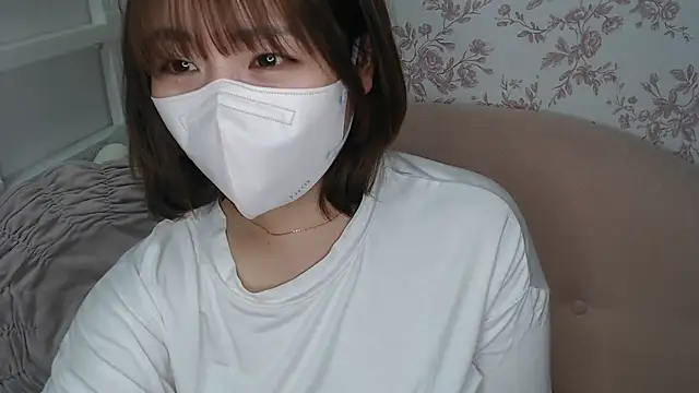 mei hosina online show from 07/16/26, 03:51