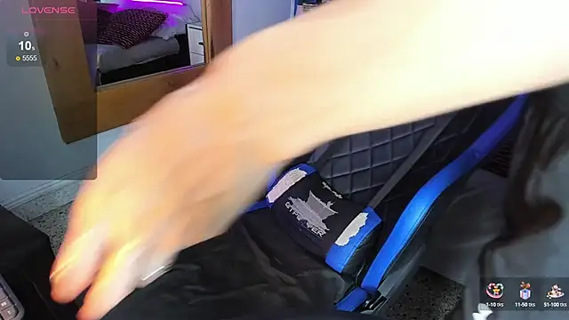 Snapshot of VladHellsing4 chatting on 02/09/25, 10:11 VladHellsing4 online show from 02/09/25, 10:11