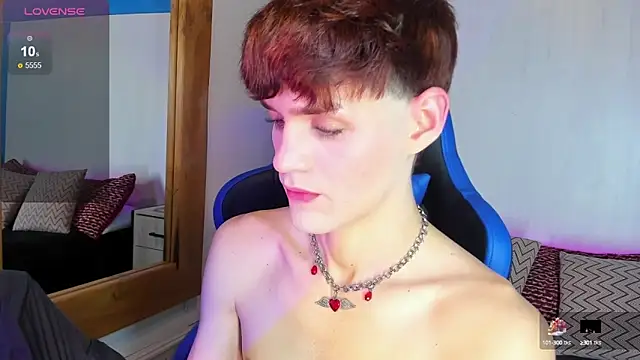 Snapshot of VladHellsing4 chatting on 02/15/25, 02:33 VladHellsing4 online show from 02/15/25, 02:33