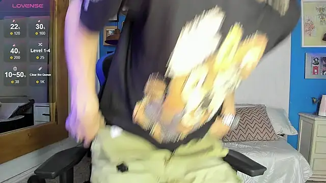 Snapshot of VladHellsing4 chatting on 03/22/25, 02:14 VladHellsing4 online show from 03/22/25, 02:14