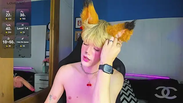 Snapshot of VladHellsing4 chatting on 11/29/25, 02:42 VladHellsing4 online show from 11/29/25, 02:42