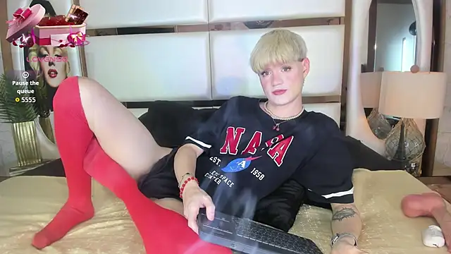 Snapshot of VladHellsing4 chatting on 01/08/26, 02:41 VladHellsing4 online show from 01/08/26, 02:41