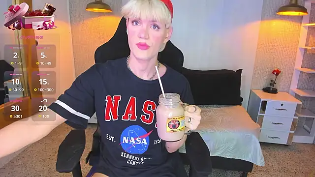 Snapshot of VladHellsing4 chatting on 02/23/26, 02:14 VladHellsing4 online show from 02/23/26, 02:14