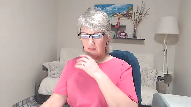 FleurMays online show from 11/21/25, 12:26