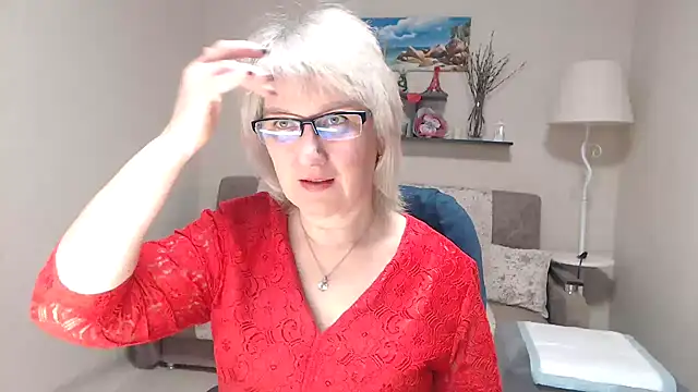 FleurMays online show from 04/12/26, 03:33