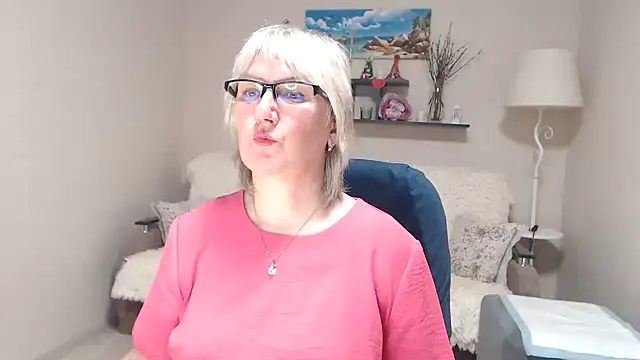 FleurMays online show from 04/17/26, 10:51