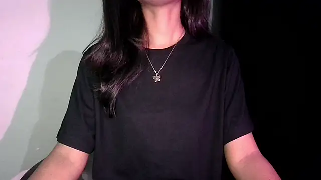 Snapshot of glowybekwa chatting on 01/20/25, 07:46 glowybekwa online show from 01/20/25, 07:46