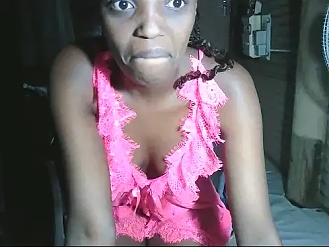 Snapshot of Zuzu_angel chatting on 09/19/25, 07:47 Zuzu angel online show from 09/19/25, 07:47