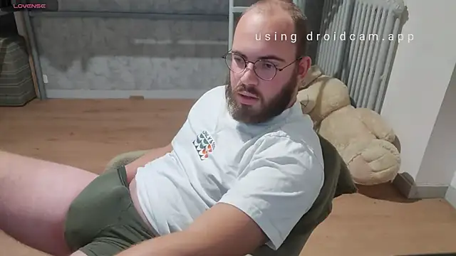 azagoul222 online show from 09/15/25, 08:53