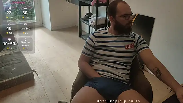 Snapshot of azagoul222 chatting on 03/15/26, 01:28 azagoul222 online show from 03/15/26, 01:28