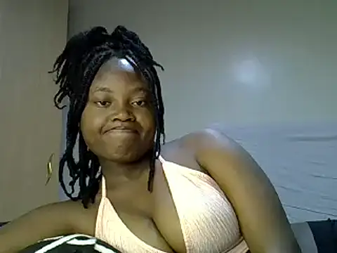 Snapshot of Sexxyann chatting on 10/18/25, 07:36 Sexxyann online show from 10/18/25, 07:36
