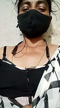 Snapshot of Gautami-telugu chatting on 03/06/25, 11:03 Gautami-telugu online show from 03/06/25, 11:03