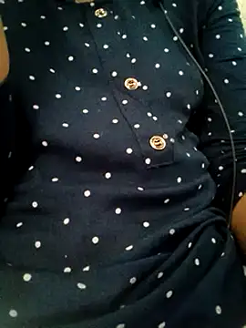 Snapshot of Gautami-telugu chatting on 03/08/25, 03:17 Gautami-telugu online show from 03/08/25, 03:17