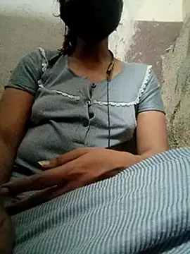 Snapshot of Gautami-telugu chatting on 03/14/25, 05:13 Gautami-telugu online show from 03/14/25, 05:13