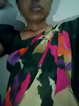 Snapshot of Gautami-telugu chatting on 09/13/25, 09:53 Gautami-telugu online show from 09/13/25, 09:53