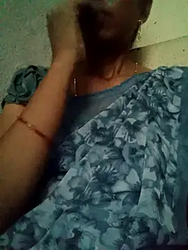 Snapshot of Gautami-telugu chatting on 09/15/25, 02:33 Gautami-telugu online show from 09/15/25, 02:33