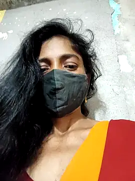 Snapshot of Gautami-telugu chatting on 10/05/25, 11:02 Gautami-telugu online show from 10/05/25, 11:02