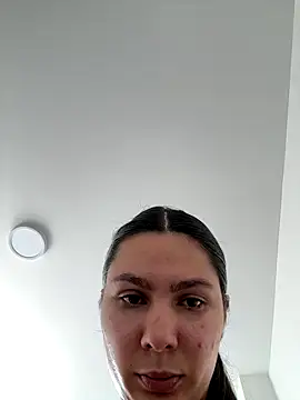 SofiaG  online show from 10/30/25, 07:25