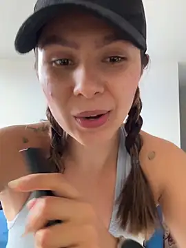 SofiaG  online show from 02/17/26, 07:42