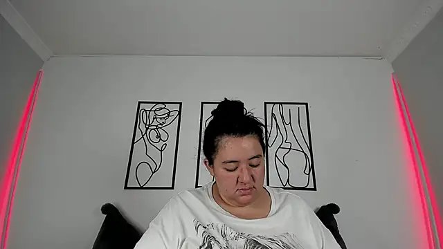 Snapshot of RubyPirsso18 chatting on 11/10/25, 07:57 RubyPirsso18 online show from 11/10/25, 07:57