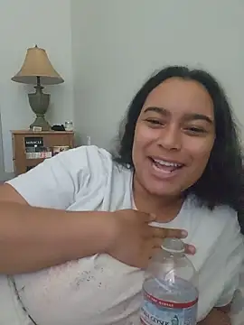 cinnaminnie online show from 05/15/26, 06:26