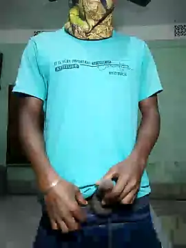 Hunter boy9 online show from 01/01/25, 12:32