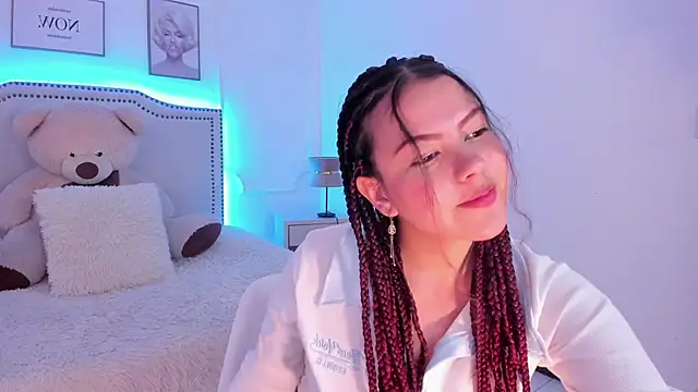 Snapshot of Eva_lenox chatting on 01/07/25, 08:34 Eva lenox online show from 01/07/25, 08:34