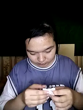 Snapshot of Thomgdee chatting on 03/03/25, 01:31 Thomgdee online show from 03/03/25, 01:31