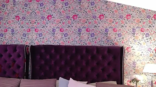 Evapeach  online show from 02/21/25, 01:44