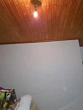 Snapshot of Jujuicy_97 chatting on 12/28/24, 07:43 Jujuicy 97 online show from 12/28/24, 07:43