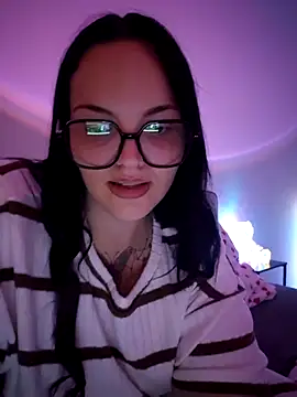 Jujuicy 97 online show from 06/16/26, 08:33