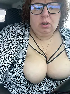 Snapshot of Tania-myr87_ZD chatting on 12/13/24, 03:05 Tania-myr87 ZD online show from 12/13/24, 03:05