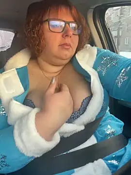 Snapshot of Tania-myr87_ZD chatting on 12/25/24, 03:40 Tania-myr87 ZD online show from 12/25/24, 03:40