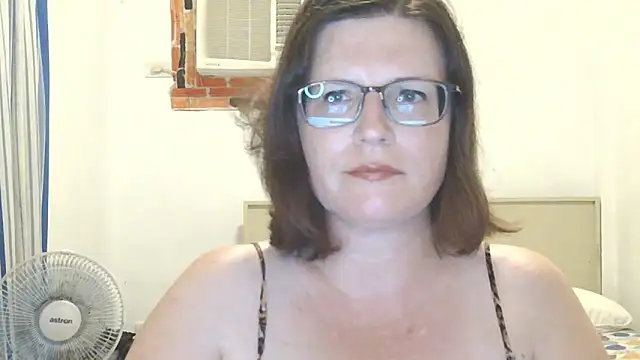 CrimsonMistress online show from 03/27/26, 04:29