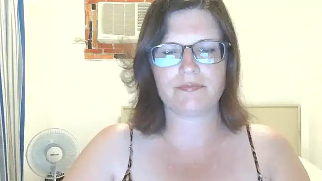 CrimsonMistress online show from 04/15/26, 08:20