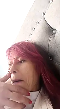 Snapshot of natashaanurak chatting on 12/20/24, 06:35 natashaanurak online show from 12/20/24, 06:35